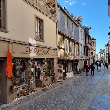 La Vague - Breath Of Freshness In Center Of Honfleur - Free Parking 550M Apartment Luaran gambar